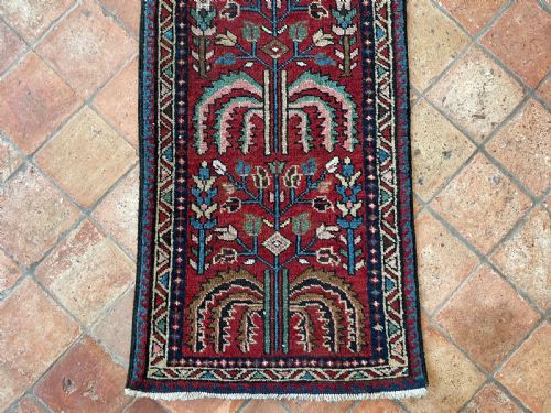 ANTIQUE HERIZ RUNNER - ADDITIONAL PHOTO 3