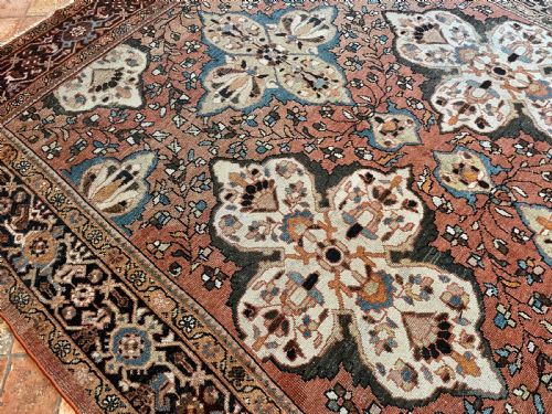 ANTIQUE MAHAL CARPET - ADDITIONAL PHOTO 2