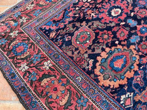 ANTIQUE FARAHAN CARPET - ADDITIONAL PHOTO 3