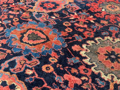 ANTIQUE FARAHAN CARPET - ADDITIONAL PHOTO 5