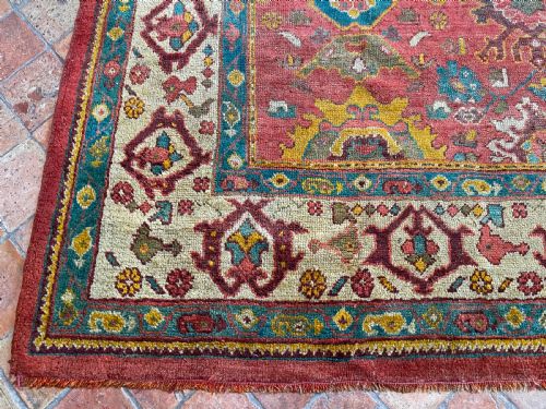 ANTIQUE USHAK CARPET - ADDITIONAL PHOTO 4