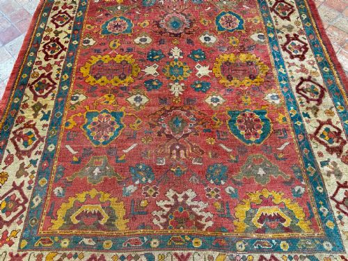 ANTIQUE USHAK CARPET - ADDITIONAL PHOTO 5