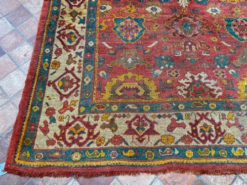 ANTIQUE USHAK CARPET - ADDITIONAL PHOTO 6
