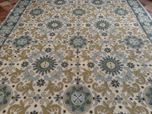 ANTIQUE PORTUGUESE NEEDLEPOINT - ADDITIONAL PHOTO 4