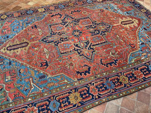 ANTIQUE HERIZ CARPET - ADDITIONAL PHOTO 2