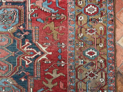 ANTIQUE SERAPI CARPET - ADDITIONAL PHOTO 4