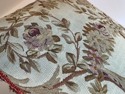 ANTIQUE AUBUSSON CUSHION - ADDITIONAL PHOTO 4