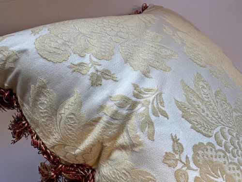 ANTIQUE AUBUSSON CUSHION - ADDITIONAL PHOTO 5