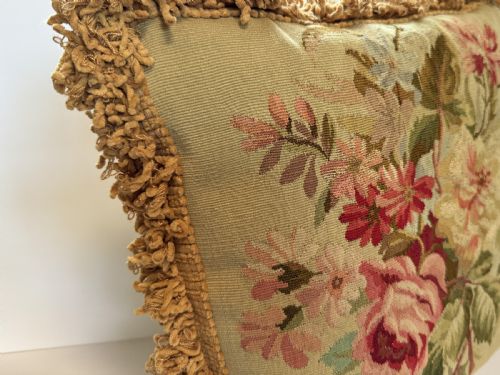 ANTIQUE AUBUSSON CUSHION - ADDITIONAL PHOTO 4