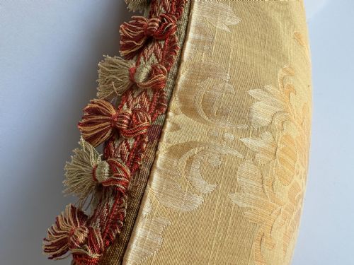 ANTIQUE AUBUSSON CUSHION - ADDITIONAL PHOTO 2