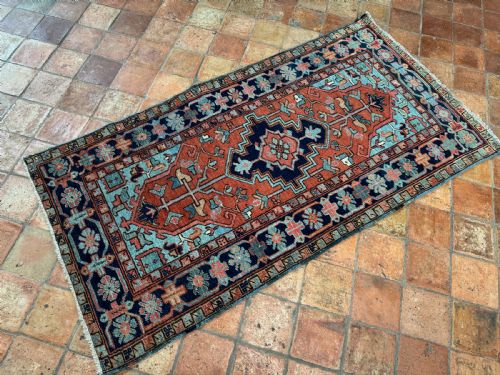 ANTIQUE HERIZ RUG - ADDITIONAL PHOTO 2