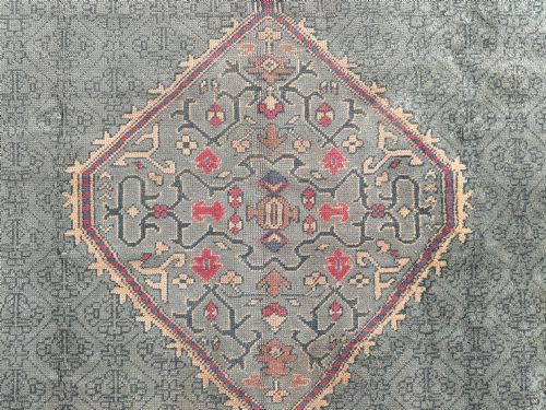 ANTIQUE USHAK CARPET - ADDITIONAL PHOTO 3