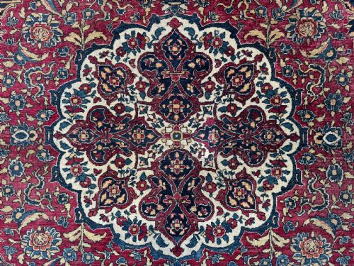 ANTIQUE ISFAHAN RUG - ADDITIONAL PHOTO 4