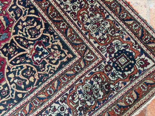 ANTIQUE ISFAHAN RUG - ADDITIONAL PHOTO 5