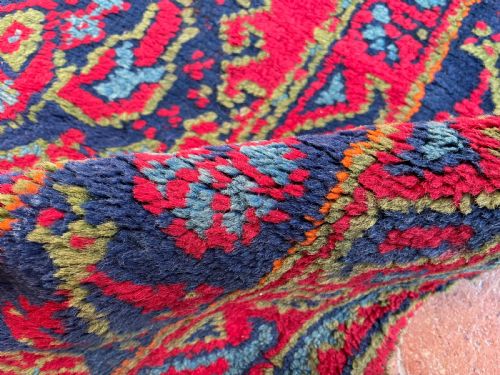 ANTIQUE USHAK CARPET - ADDITIONAL PHOTO 1