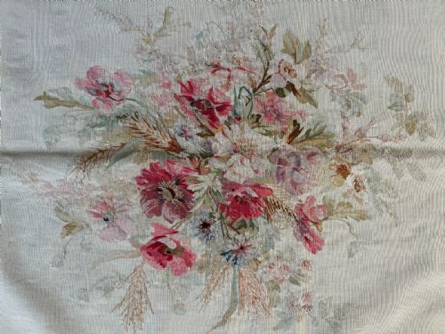 ANTIQUE AUBUSSON RUG - ADDITIONAL PHOTO 4