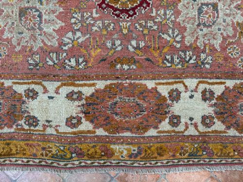 ANTIQUE USHAK CARPET - ADDITIONAL PHOTO 4