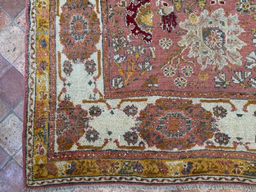 ANTIQUE USHAK CARPET - ADDITIONAL PHOTO 6