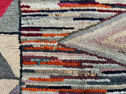 AMERICAN HOOKED RUG - ADDITIONAL PHOTO 1