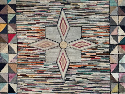 AMERICAN HOOKED RUG - ADDITIONAL PHOTO 9