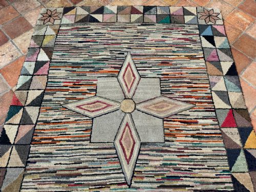 AMERICAN HOOKED RUG - ADDITIONAL PHOTO 10
