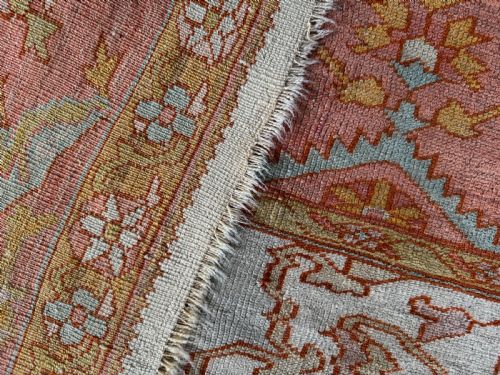 ANTIQUE USHAK CARPET - ADDITIONAL PHOTO 2