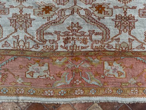 ANTIQUE USHAK CARPET - ADDITIONAL PHOTO 5