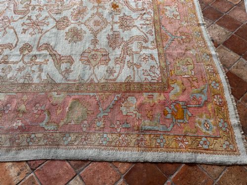 ANTIQUE USHAK CARPET - ADDITIONAL PHOTO 6