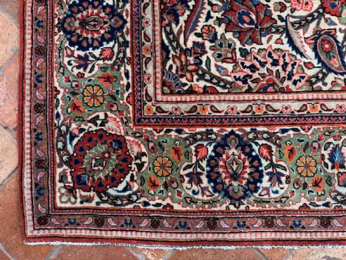 ANTIQUE KASHAN RUG - ADDITIONAL PHOTO 1