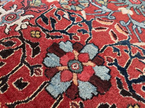 ANTIQUE MAHAL CARPET - ADDITIONAL PHOTO 4