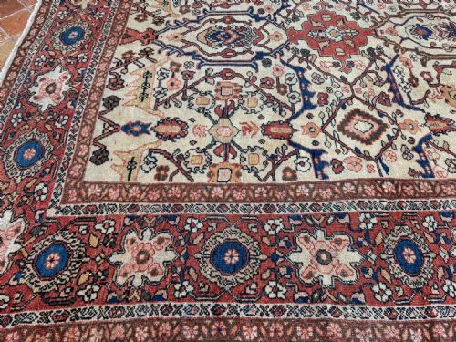 ANTIQUE MAHAL CARPET - ADDITIONAL PHOTO 2
