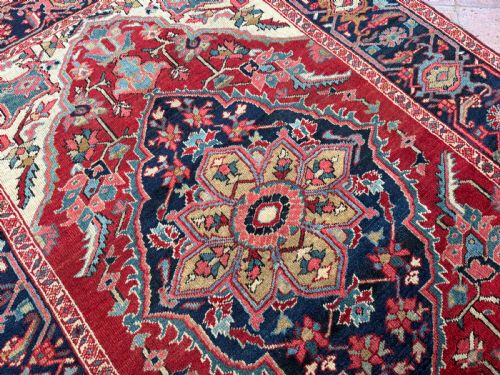 ANTIQUE HERIZ RUG - ADDITIONAL PHOTO 8