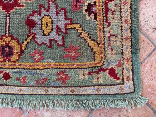 ANTIQUE DONEGAL RUG - ADDITIONAL PHOTO 3