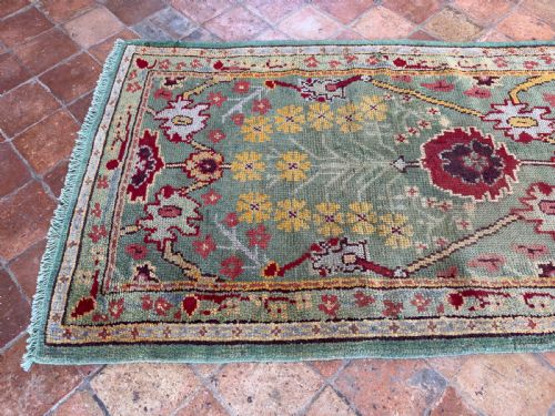 ANTIQUE DONEGAL RUG - ADDITIONAL PHOTO 6