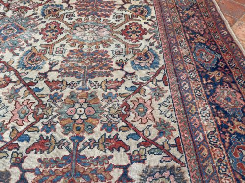 DISTRESSED ANTIQUE MAHAL CARPET - ADDITIONAL PHOTO 1