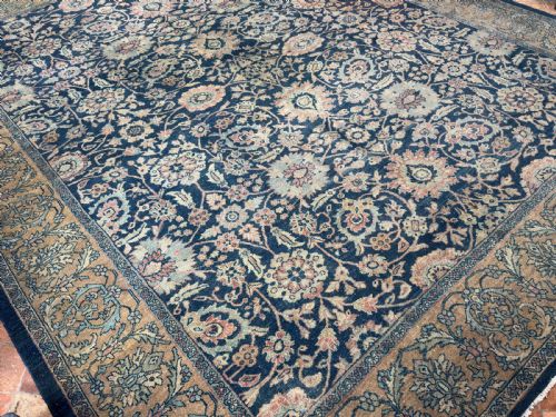 ANTIQUE MAHAL CARPET - ADDITIONAL PHOTO 1