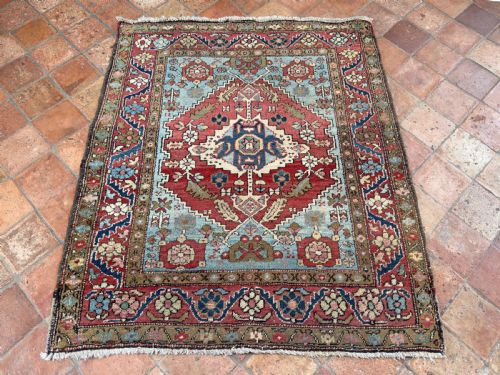 ANTIQUE HERIZ RUG - ADDITIONAL PHOTO 1