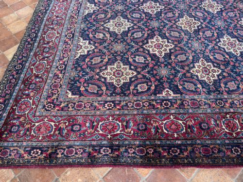 ANTIQUE KIRMAN CARPET - ADDITIONAL PHOTO 1