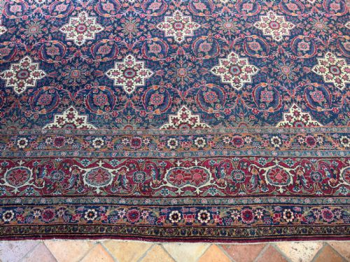 ANTIQUE KIRMAN CARPET - ADDITIONAL PHOTO 4