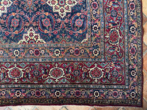 ANTIQUE KIRMAN CARPET - ADDITIONAL PHOTO 5