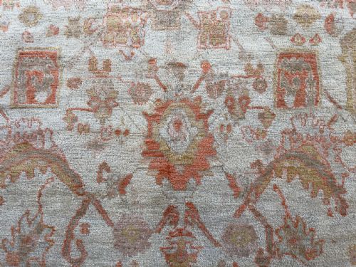 ANTIQUE USHAK CARPET - ADDITIONAL PHOTO 2