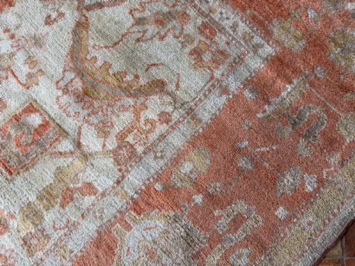 ANTIQUE USHAK CARPET - ADDITIONAL PHOTO 5