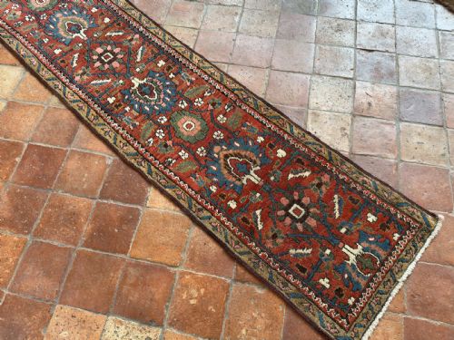 ANTIQUE HERIZ RUNNER - ADDITIONAL PHOTO 2