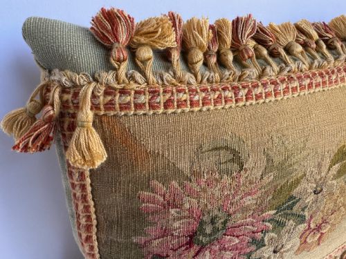 ANTIQUE AUBUSSON CUSHION - ADDITIONAL PHOTO 4