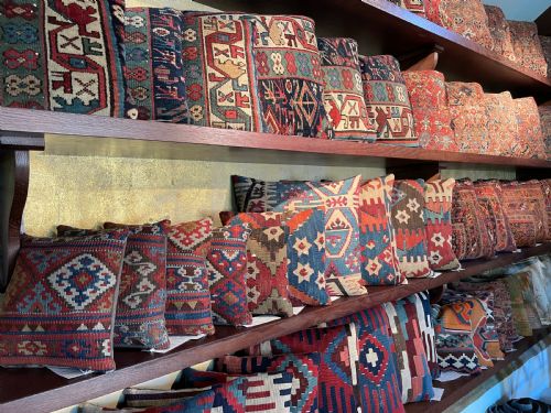 ANTIQUE KILIM CUSHION - ADDITIONAL PHOTO 5