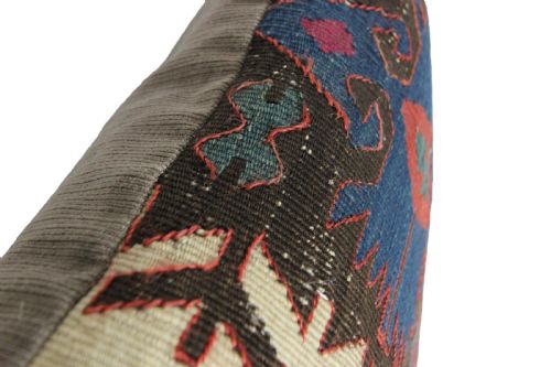 ANTIQUE KILIM CUSHION - ADDITIONAL PHOTO 8