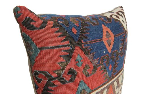 ANTIQUE KILIM CUSHION - ADDITIONAL PHOTO 2