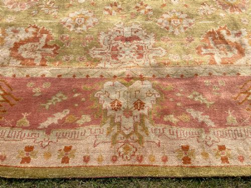 ANTIQUE USHAK CARPET - ADDITIONAL PHOTO 3