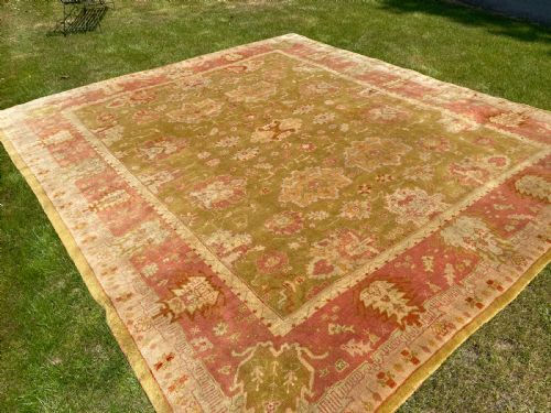 ANTIQUE USHAK CARPET - ADDITIONAL PHOTO 4