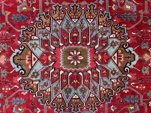 ANTIQUE SERAPI CARPET - ADDITIONAL PHOTO 5